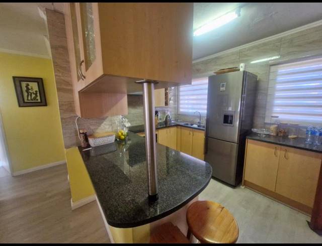 2 BEDROOM APARTMENT FOR SALE IN ANNLIN-WES